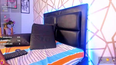 Snapshot of emilyrosee1 chatting on March 2025 04:52:02 AM online show from March 2025 04:52:02 AM