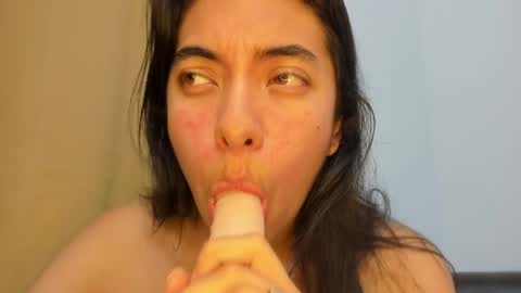 Emily online show from May 2026 05:16:02 AM