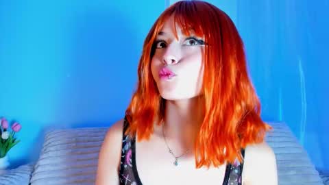 Snapshot of emilywithe_ chatting on October 2025 11:15:01 PM online show from October 2025 11:15:01 PM