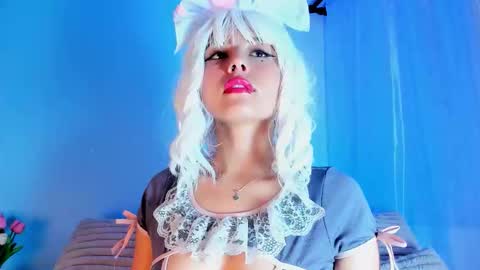 Snapshot of emilywithe_ chatting on October 2025 11:37:02 PM online show from October 2025 11:37:02 PM