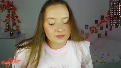 Emily online show from October 2025 09:44:02 PM