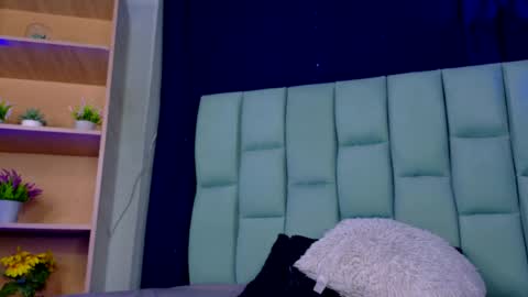 Emily  online show from May 2026 01:35:01 AM
