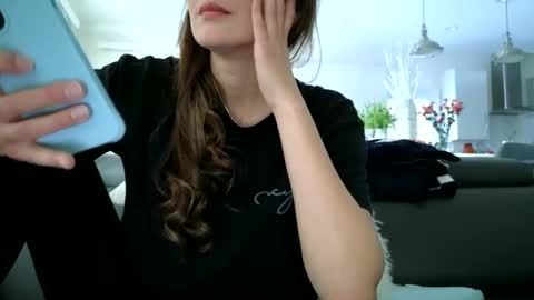 Snapshot of emilyy_miller chatting on January 2026 09:57:01 PM emilly online show from January 2026 09:57:01 PM