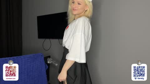 Eminent Eva online show from January 2025 08:21:01 PM