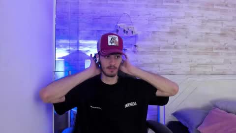 emir_ozan online show from February 2026 07:01:02 PM