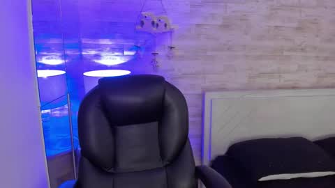 emir_ozan online show from February 2026 07:07:01 PM