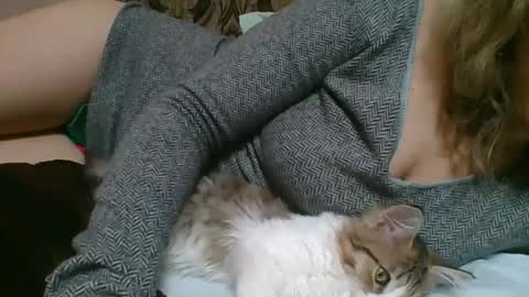 Snapshot of emma_991 chatting on February 2025 11:32:01 AM emma_991 online show from February 2025 11:32:01 AM