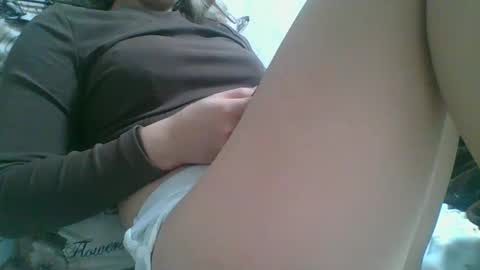 Snapshot of emma_991 chatting on October 2025 12:27:01 PM emma_991 online show from October 2025 12:27:01 PM