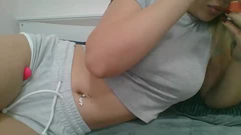 Snapshot of emma_991 chatting on November 2025 09:31:01 AM emma_991 online show from November 2025 09:31:01 AM