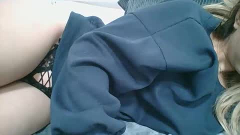 Snapshot of emma_991 chatting on December 2025 11:15:01 AM emma_991 online show from December 2025 11:15:01 AM