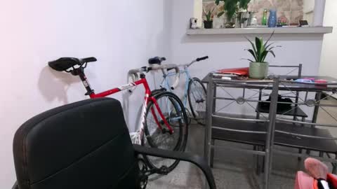 Snapshot of emma______1996 chatting on February 2026 07:29:02 AM emma______1996 online show from February 2026 07:29:02 AM