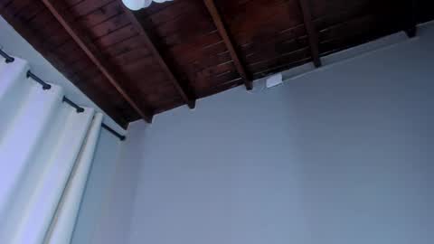 Snapshot of emma__hills_ chatting on September 2025 09:14:01 PM emma__hills_ online show from September 2025 09:14:01 PM