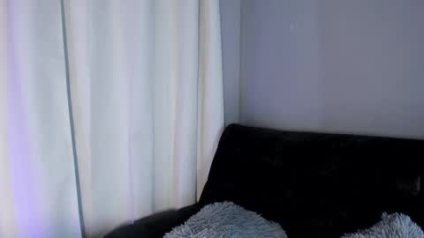 Snapshot of emma__hills_ chatting on September 2025 09:59:02 PM emma__hills_ online show from September 2025 09:59:02 PM