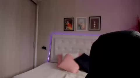 Emma online show from February 2026 04:30:01 PM