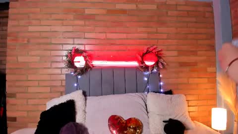 Hey Im EmmaHelp me reach 100 likes online show from July 2026 07:16:02 PM