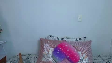 Emma Blue  modelo independiente online show from December 2024 03:15:01 AM