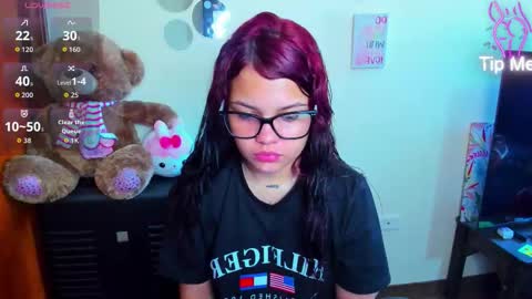 Snapshot of emma_boo_ chatting on February 2026 03:02:02 PM emma_boo_ online show from February 2026 03:02:02 PM