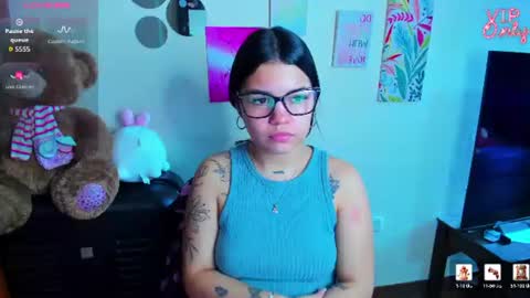 emma_boo_ online show from July 2026 02:23:01 PM