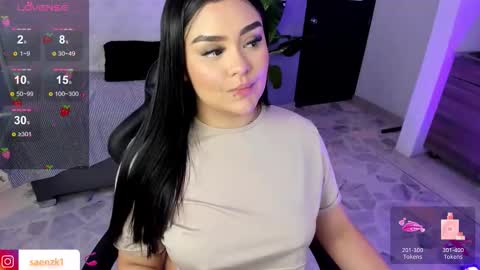 Snapshot of emma_brown022 chatting on December 2025 01:51:01 PM emma online show from December 2025 01:51:01 PM