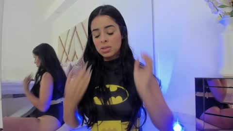 Snapshot of emma_castilloo chatting on February 2025 01:22:01 AM Emma Castillo online show from February 2025 01:22:01 AM