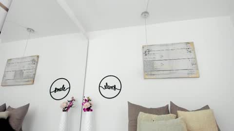 Snapshot of emma_castilloo chatting on March 2025 12:27:02 PM Emma Castillo online show from March 2025 12:27:02 PM