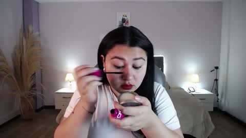 Snapshot of emma_charm_ chatting on December 2025 12:10:02 PM Emma online show from December 2025 12:10:02 PM