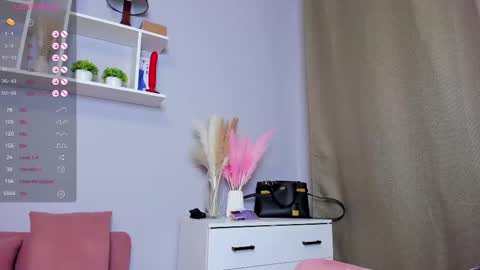 Emma online show from February 2025 05:09:01 AM