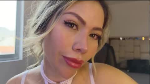 emma coronel online show from February 2026 10:11:02 PM