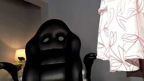 Emma online show from February 2026 07:51:02 PM