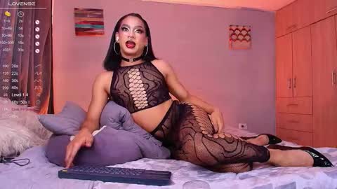 Snapshot of emma_demonn chatting on October 2025 10:00:02 AM Mistress Emma Demon online show from October 2025 10:00:02 AM