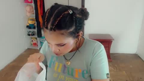 emma online show from March 2025 02:30:02 AM