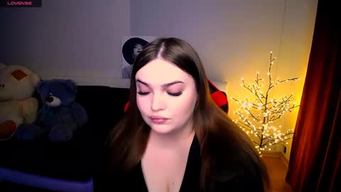 Snapshot of emma_dorn chatting on January 2025 07:49:02 PM Eva online show from January 2025 07:49:02 PM