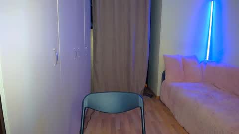 Snapshot of emma_dorn chatting on March 2025 02:15:02 PM Eva online show from March 2025 02:15:02 PM