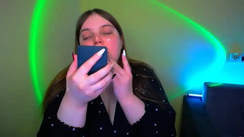 Snapshot of emma_dorn chatting on September 2025 11:32:01 AM Eva online show from September 2025 11:32:01 AM