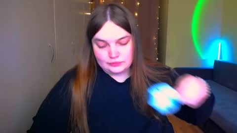 Snapshot of emma_dorn chatting on October 2025 10:13:02 AM Eva online show from October 2025 10:13:02 AM