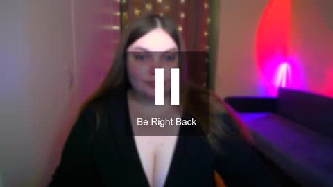 Snapshot of emma_dorn chatting on October 2025 06:06:01 PM Eva online show from October 2025 06:06:01 PM