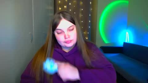 Snapshot of emma_dorn chatting on October 2025 05:58:02 PM Eva online show from October 2025 05:58:02 PM