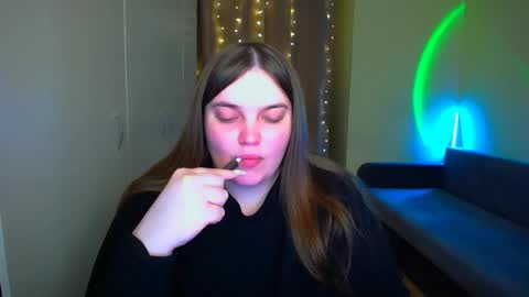 Snapshot of emma_dorn chatting on November 2025 06:16:02 AM Eva online show from November 2025 06:16:02 AM