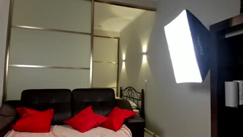 Emma online show from January 2025 11:14:01 AM