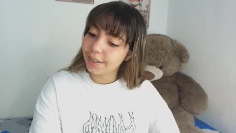Snapshot of emma_grayys chatting on February 2026 04:19:01 AM emma_grayys online show from February 2026 04:19:01 AM
