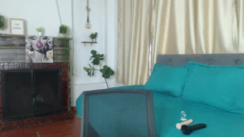 Tell me Emma online show from May 2026 07:09:01 PM