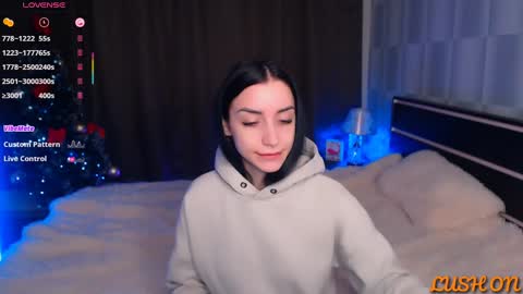 Emma online show from February 2025 12:37:01 PM