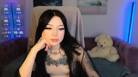 Snapshot of emma_kirks chatting on January 2026 03:28:01 PM emma_kirks online show from January 2026 03:28:01 PM