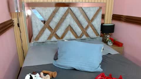 Emma online show from December 2025 06:35:02 PM