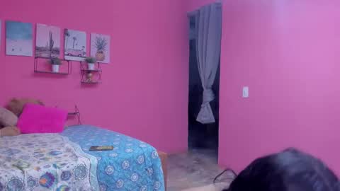 Snapshot of emma_lean chatting on February 2025 12:11:01 PM whises lits online show from February 2025 12:11:01 PM