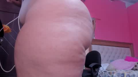 Snapshot of emma_lean chatting on March 2025 01:57:02 PM whises lits online show from March 2025 01:57:02 PM