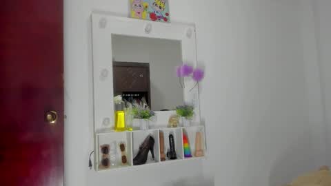 Snapshot of emma_lean chatting on October 2025 11:33:02 AM whises lits online show from October 2025 11:33:02 AM