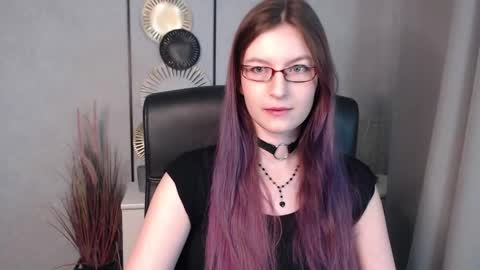 Snapshot of emma_lust94 chatting on December 2024 06:25:02 AM emma online show from December 2024 06:25:02 AM