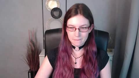 Snapshot of emma_lust94 chatting on December 2024 12:36:01 PM emma online show from December 2024 12:36:01 PM