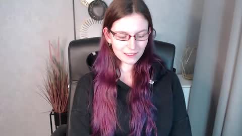 Snapshot of emma_lust94 chatting on January 2025 12:41:01 PM emma online show from January 2025 12:41:01 PM